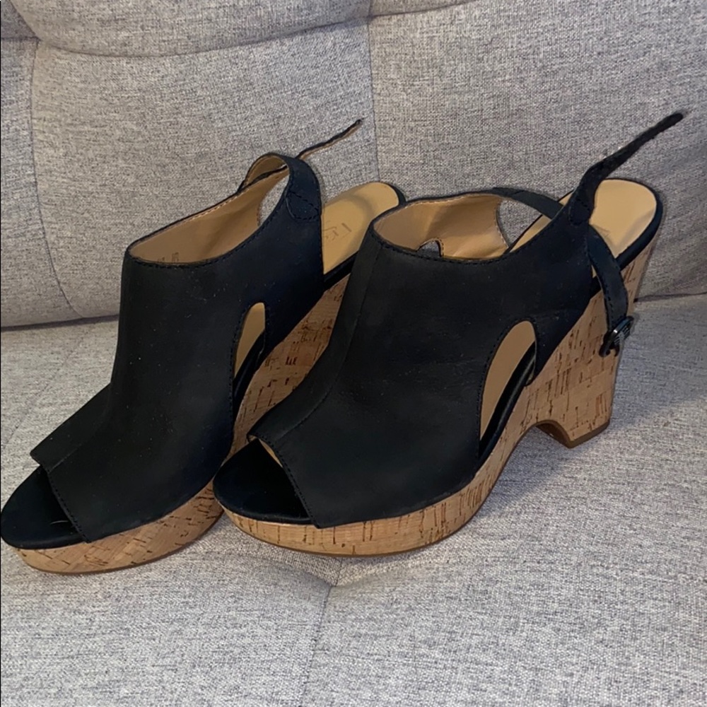 Black Wedge Heels